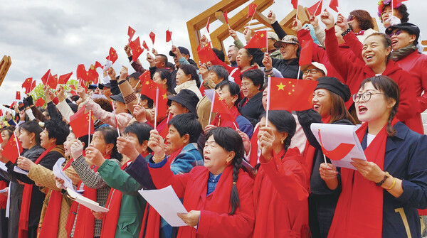 民族团结春潮涌  枫林草原石榴红——科右中旗实施“三项计划”全力创建全国民族团结进步示范旗